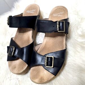Dansko Selma Black Leather Platform Sandal. Women's Size 40or US 9🌴